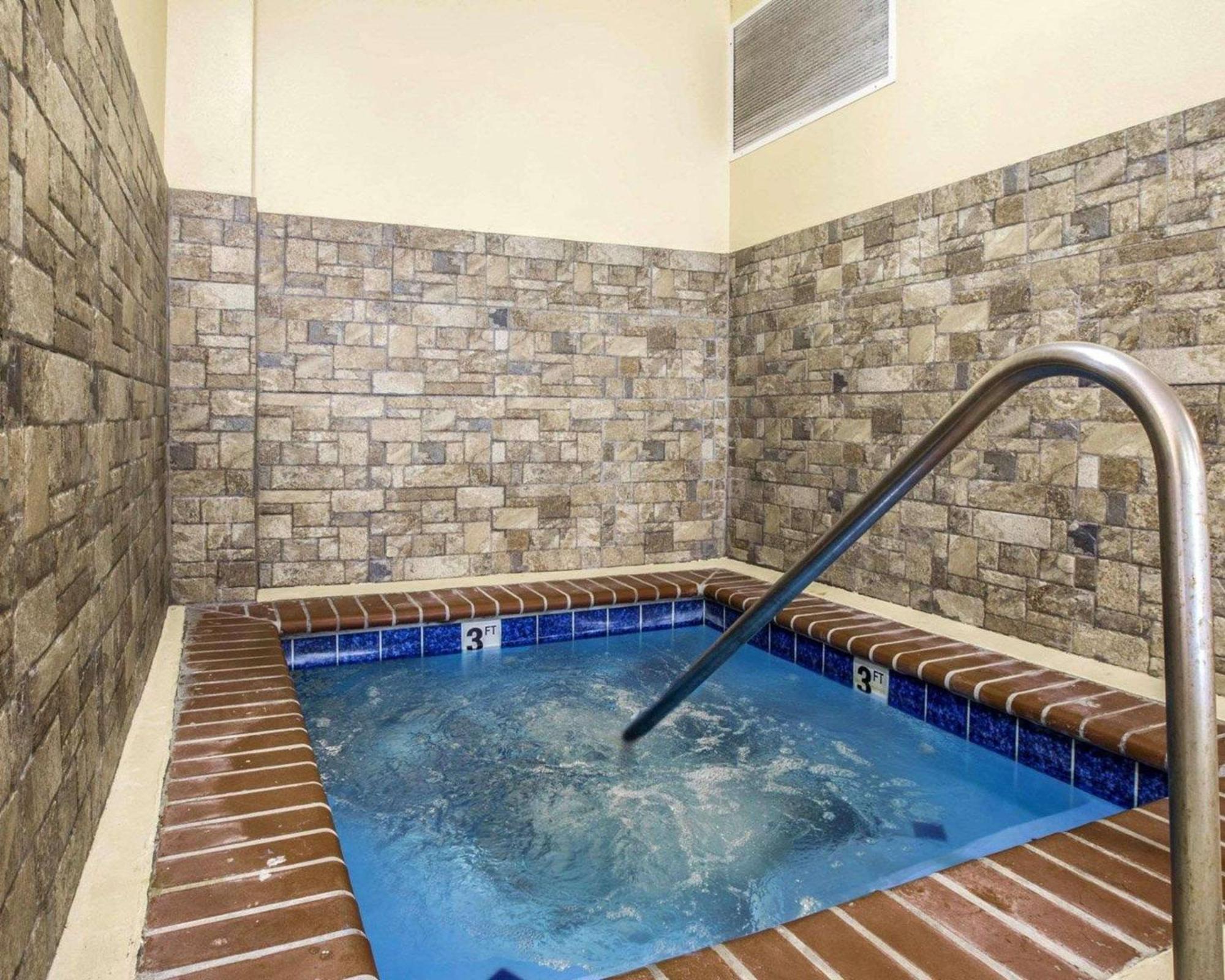 Comfort Inn & Suites Rogersville Esterno foto