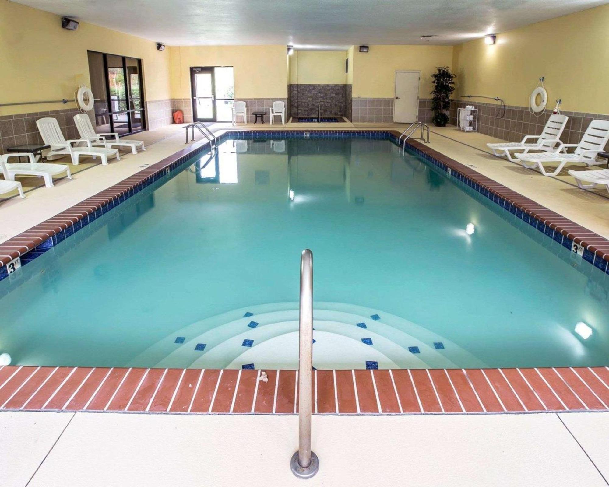 Comfort Inn & Suites Rogersville Esterno foto